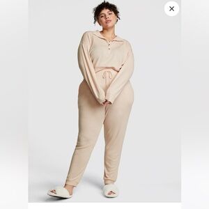 VICTORIA SECRET THERMAL PAJAMA SET